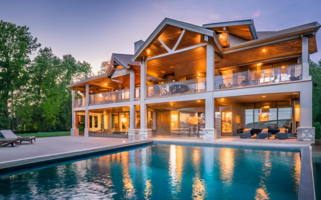 luxury home Lake of the Ozarks
